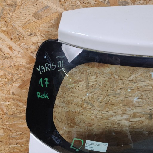 trunk door boot rear part Toyota Yaris III LIFT
