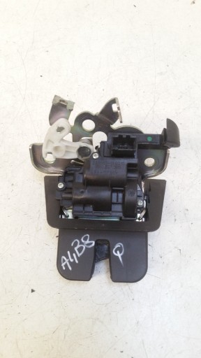 de la Serrure du capot 8R0827505 AUDI A4 B8
