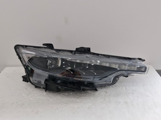 light right Maserati Levante LIFT FULL LED