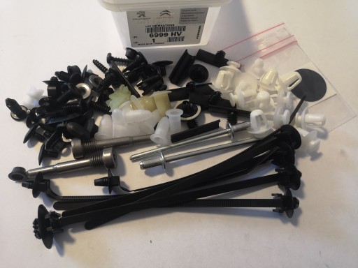 6999HV - НАБОР КЛИПОВ ДЛЯ ДВЕРЕЙ XSARA PICASSO И