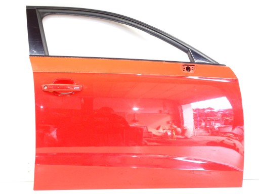 dvere pravé pravý predok predné AUDI A3 8V 5D SPORTBACK červene