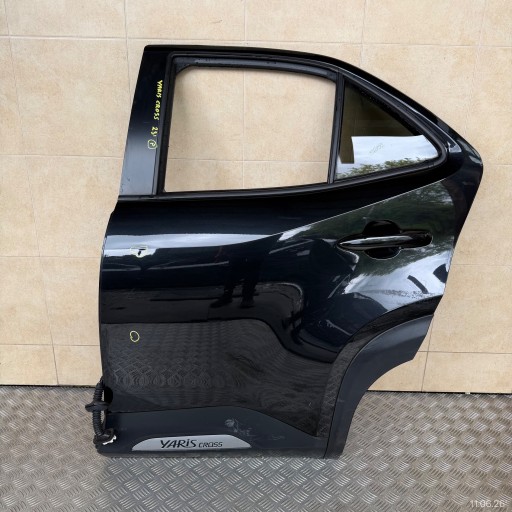 door complete rear. left TOYOTA YARIS CROSS 2023 ROK