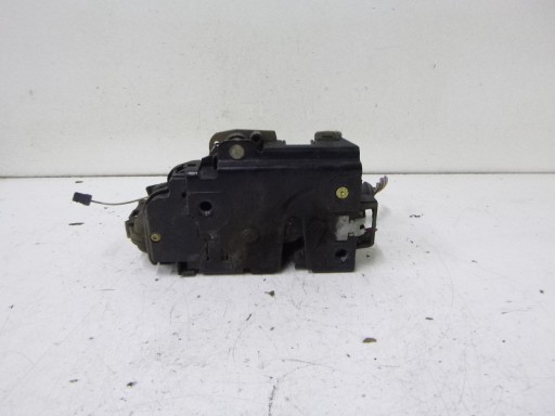 lock door front right Volkswagen Bora 1998r.