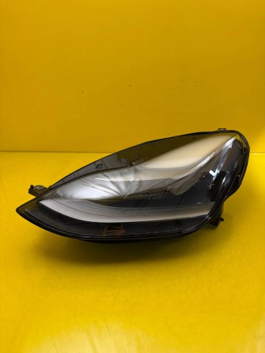 light left front Tesla Y Lift Full Led 1514952-00-C
