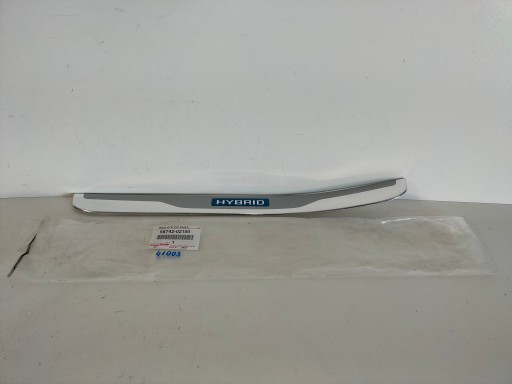 moulding cap of the threshold of a fender rear part left TOYOTA AURIS II 13- HYBRID