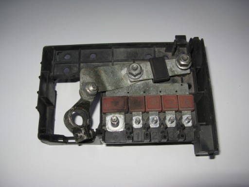 fuse box OPEL ZAFIRA C