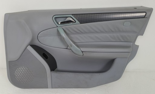 A2037201067 - Обшивка бекону правої передньої двері MERCEDES W203