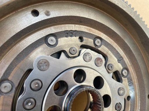 wheel flywheel 07K105266H VW AUDI original 31 TYS KM