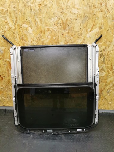 MERCEDES-BENZ W257 CLS люк