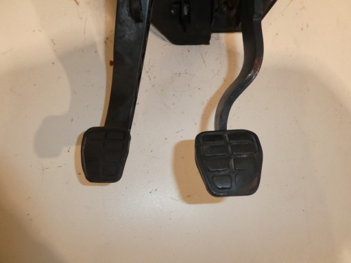 servo pumpa kočnice pedale VW T4 701612101