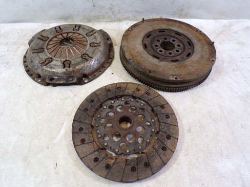 clutch wheel flywheel DWUMASA VOLKSWAGEN LT 35 2.5 TDI LUK 124027310