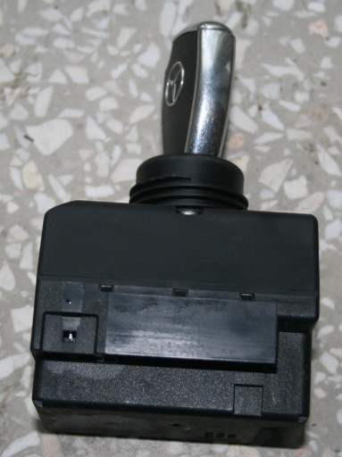 2205450808 - MERCEDES W220 ключ зажигания