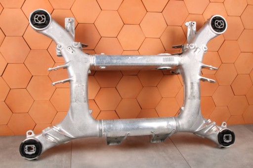 BMW 5' G30 5' G30 LCI 8' G16 Essieu Pont essieu Traverse traineau berceau essieu suspension Arrière 6861201
