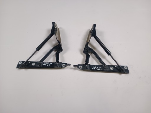 04589666AD, 04589667AD - Петлі багажника Dodge Challenger 2015-