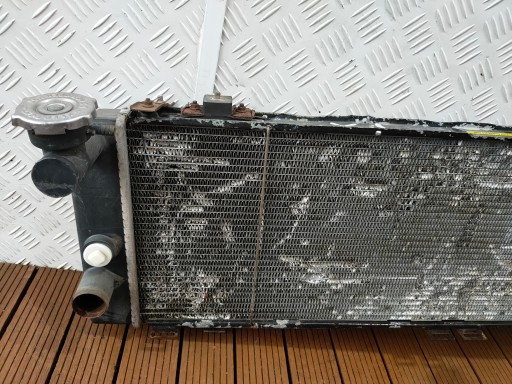 JEEP CHEROKEE XJ 97-01 4.0 Benzin Kühler Wasserkühler AUTOMAT OE