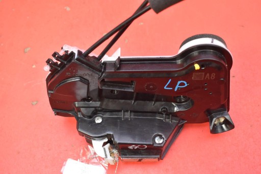 lock door left front front EU TOYOTA COROLLA E21 KOMBI 18-25