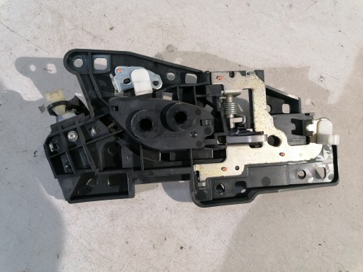 Honda Civic VIII 5D HB Poignée Interne Gauche Arrière