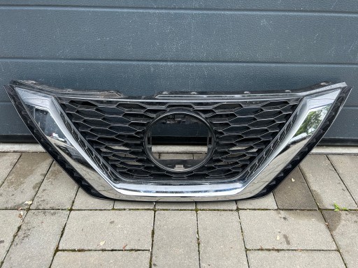 NISSAN QASHQAI J11 2 II GRILLE