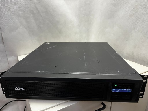 Apc smx1500rmi2unc apc smart-ups x 1500 вa rack/tower lcd 230 в з мережею
