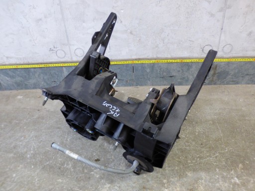 pedale komplet 39023892 13373776 EUROPA stBDB OPEL ASTRA K V