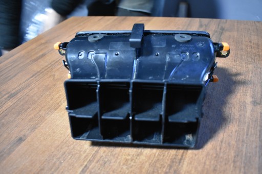 IDEALNE KRATKI air conditioning devices rear part rear. PORSCHE TAYCAN 1