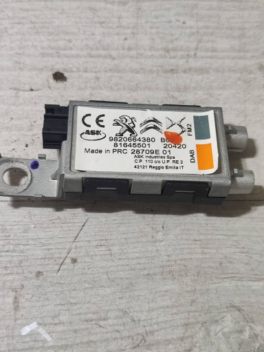 Peugeot 2008 II 2020 amplifier anteny