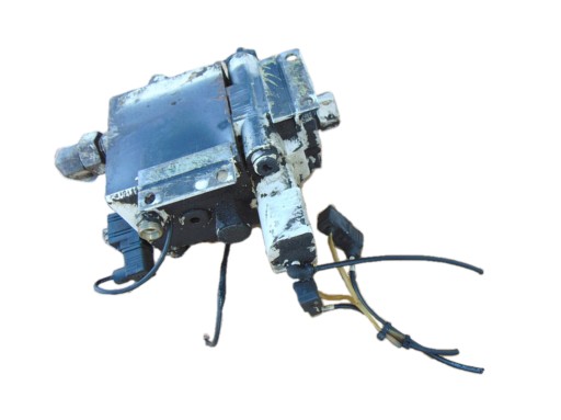 F130CF - MAN M2000 00R роздільник електромагнітних клапанів 3 секції