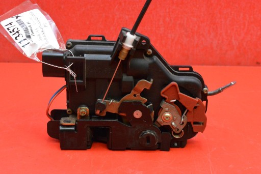lock door right rear part rear 4B0839016D AUDI A4 B6 sedan 00-05