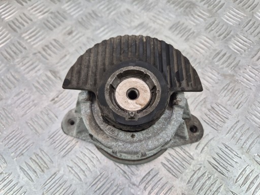 engine mount Mercedes E300 C207 W207 A2042405417 M276.957