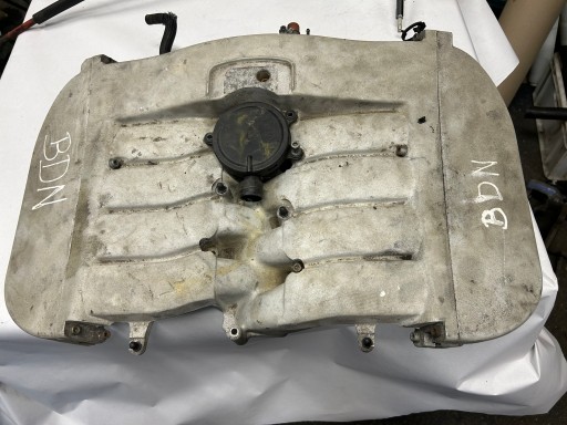VW PASSAT B5 4,0 W8 intake manifold 07D133185M
