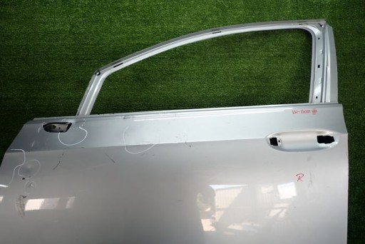 VW GOLF VIII 8 dveře levé přední předek