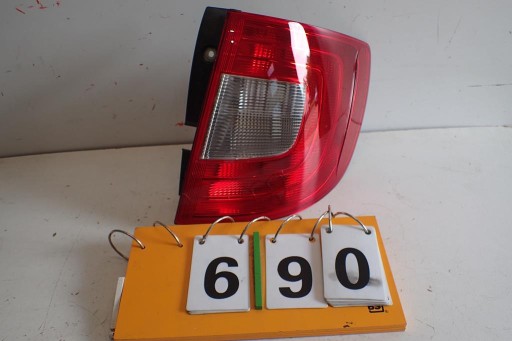 light rear part right SKODA SUPER II 08-13 KOMBI 3T