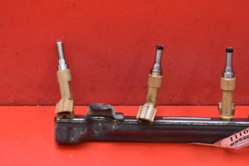 Rampe injection Injecteurs 23250-0T030 TOYOTA PRIUS III XW30 1.8 HYBRID 99 KM
