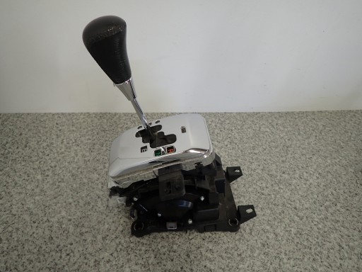 TOYOTA COROLLA E12 02-07 важіль перемикання передач