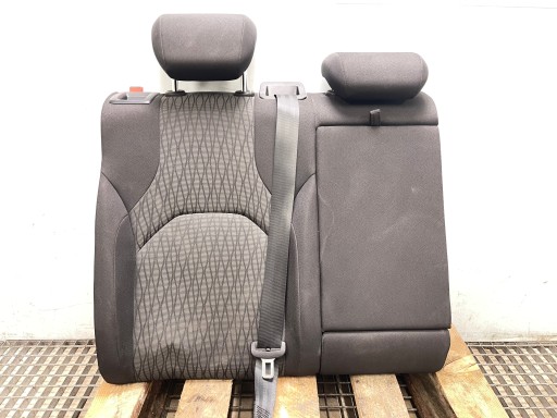 Seat Leon III 5F kombi háttámla hátsó ülés jobb hátsó