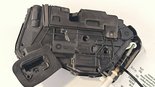 lock door right front EU 5TB837016C SKODA SUPERB III