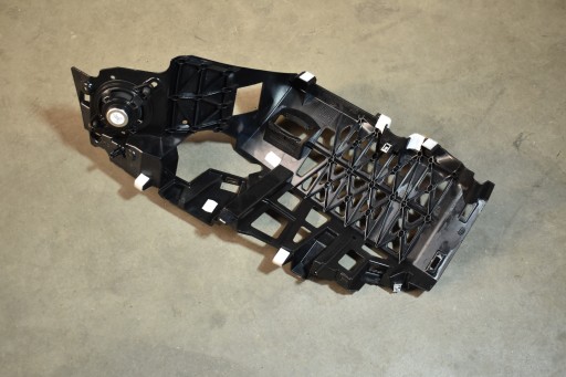 IDEALNE holder BOCZKA right + speaker MERCEDES W190 AMG 1