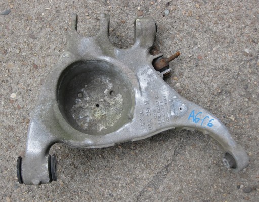 AUDI A6 C6 LIFT KOMBI Querlenker unterer rechts heck PNEUMATYKA 4F0505312L