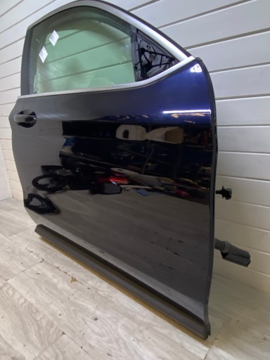 door BMW X4 G02 front right colour 416
