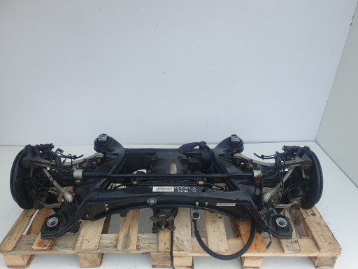 207 2073506201, - Mercedes w207 3.0 v6 cdi задня підвіска задня комплект