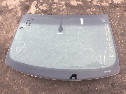 AUDI Q5 8R лобове скло під датчиком