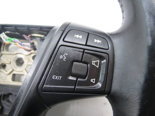 lenkrad SKORZANA MULTIFUNKCYJNA VOLVO V60I S60 II P31250592 (2013-2018)R