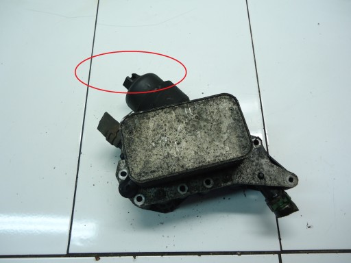 RENAULT TRAFIC III VIVARO 1.6DCI Porta SCATOLA Filtro olio 70375888