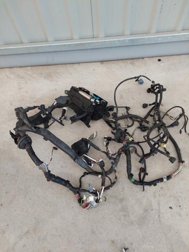 Avensis t27 2.2d автомат підкапотна установка