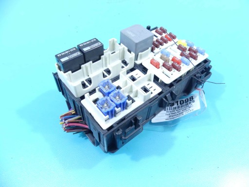 БЛОК ЗАПОБІЖНИКІВ FORD FIESTA MK7 США