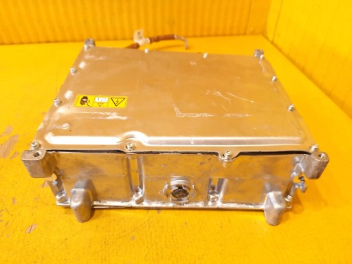 Mercedes w177 контролер зарядки a0009006520 пошкоджений