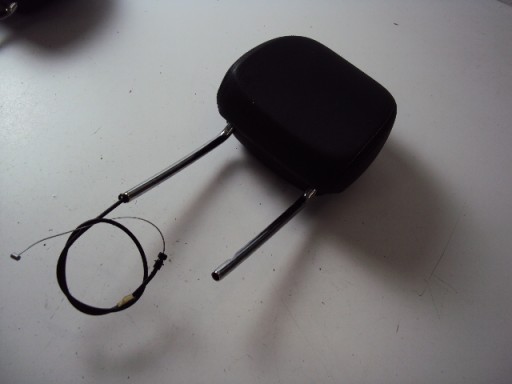 ПОДГОЛОВНИК ПРАВЫЙ ПЕРЕДНИЙ KIA SPORTAGE III LIFT 2014-