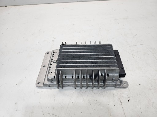 amplifier BOSE AUDI A3 8P LIFT 8P4035223D