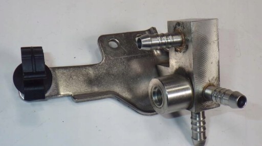 Розподільник палива задній 07l127503l AUDI RS6 C6 5.0