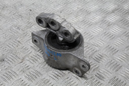 holder engine mount FIAT 500L 500 L 557036510
